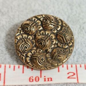 Vintage Metal Floral Button